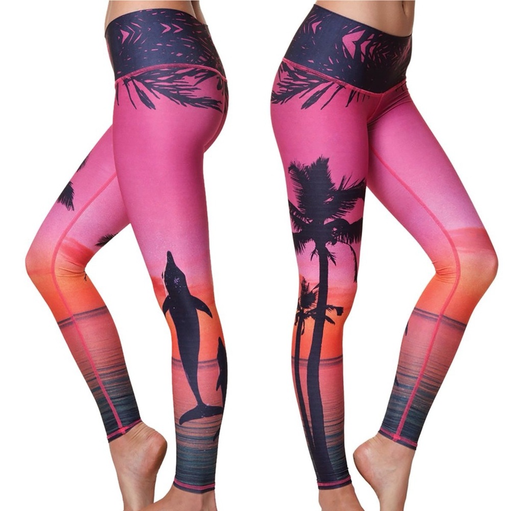 Teeki Tropical Dream Hot Pants Large ✨ Made in USA